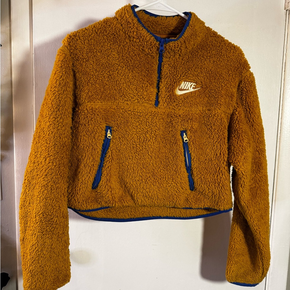 Nike Gold Fleece Sherpa Women’s XSmall Cropped Quarter zip pullover